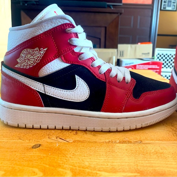 JORDAN 1 - Picture 2 of 4